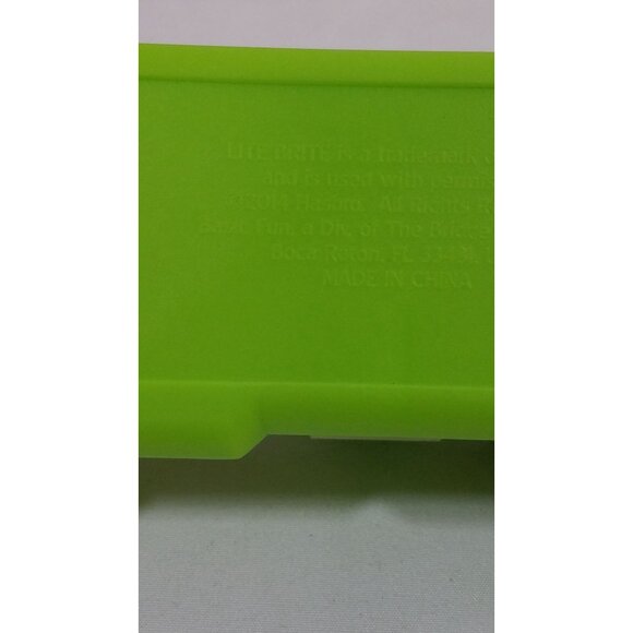 Hasbro Lite Brite 150+ Replacement Pegs With Clear & Green Travel Cases Storage - Picture 12 of 14